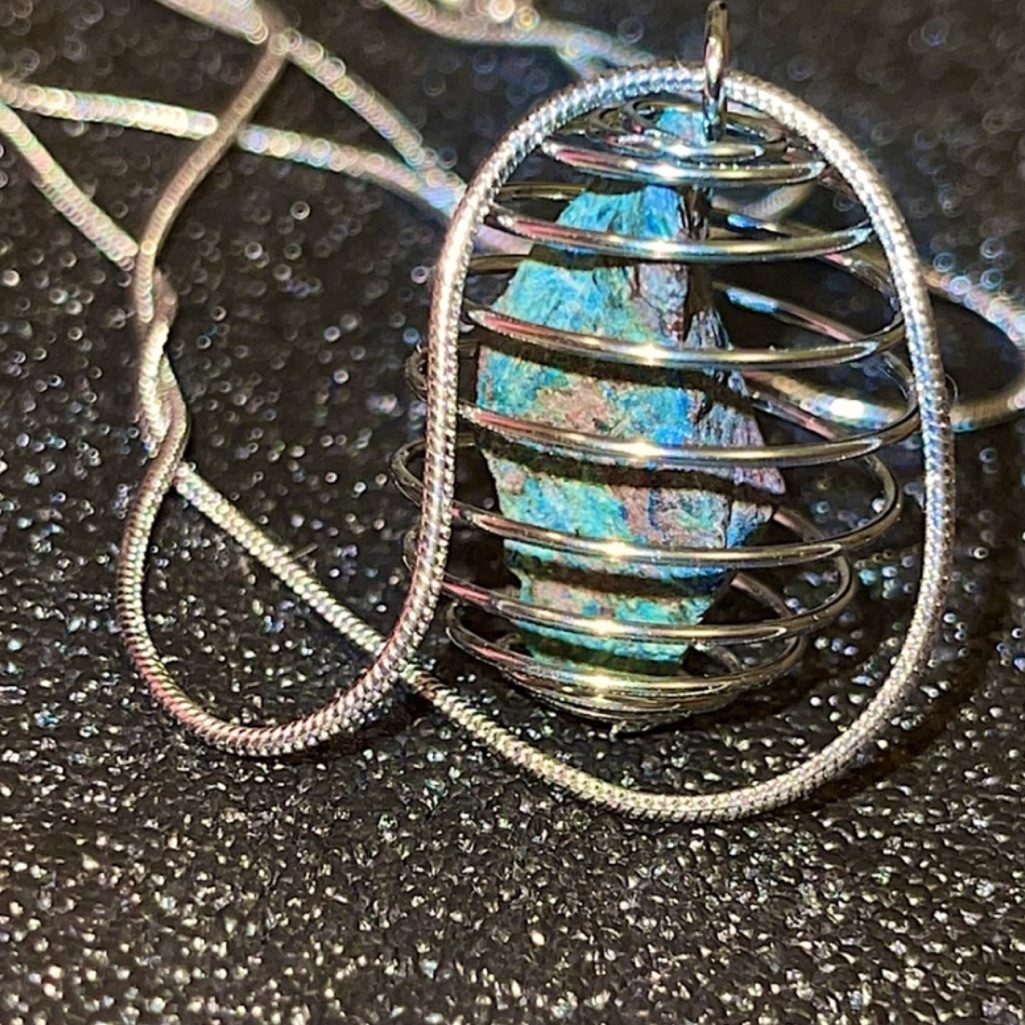 Bogo Rough Caged Authetntucmmchrysocolla Azurite Malachite W Chain 15$